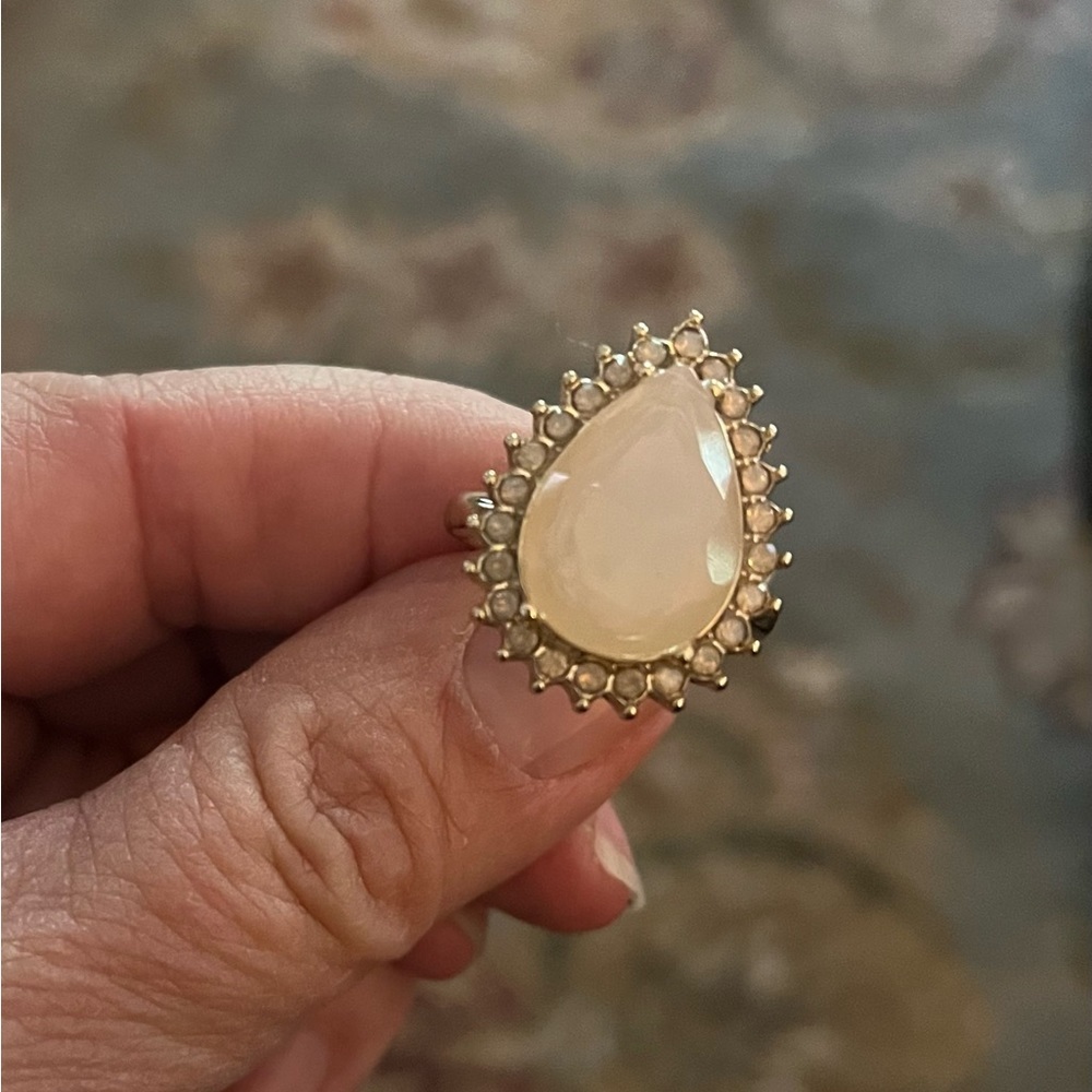 Chicos  ring size 7